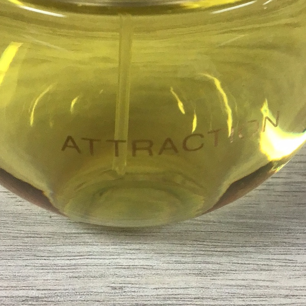 LANCÔME ATTRACTION GIFT SET. THE FRAGRANCE IS DISCONTINUED BUT STILL LOVED - Picture 7 of 10